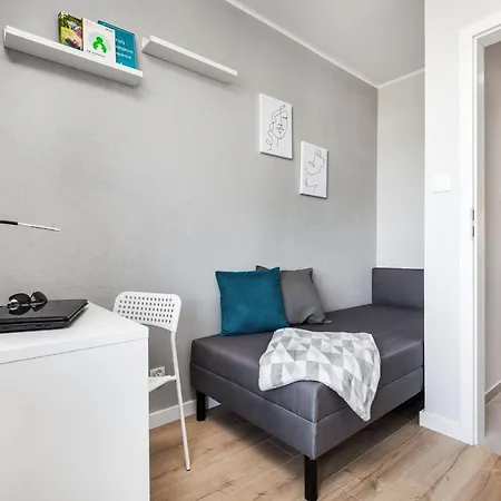 Zaspa - Pilotow 20b, 800m Skm-zaspa, Odleglosc Do Morza 3km *