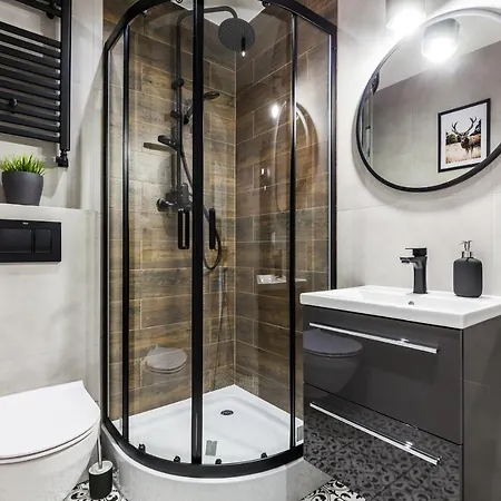 Zaspa - Pilotow 20b, 800m Skm-zaspa, Odleglosc Do Morza 3km